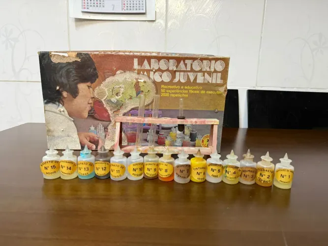 Kit Laboratório Juvenil Antigo - Colecionador
