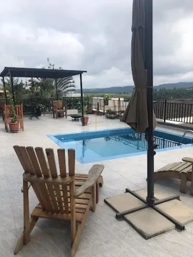 Casa à venda em Santana de Parnaíba, Alphaville, com 3 suítes, com 500 m², Residencial Bur