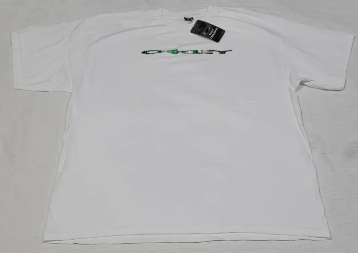 Camiseta Oakley Vault Exclusive Branco
