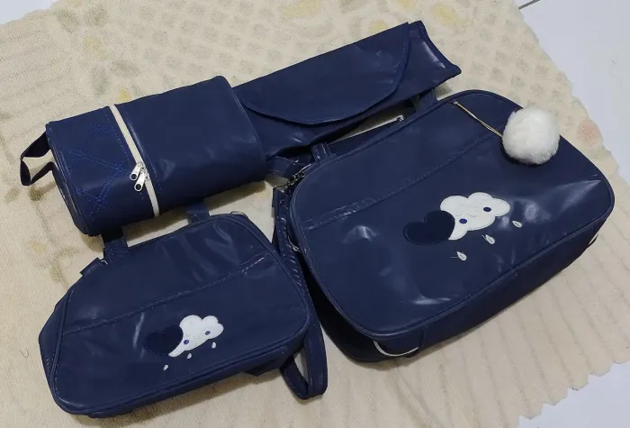 Conjunto de bolsas maternidade com 4 peças azul marinho