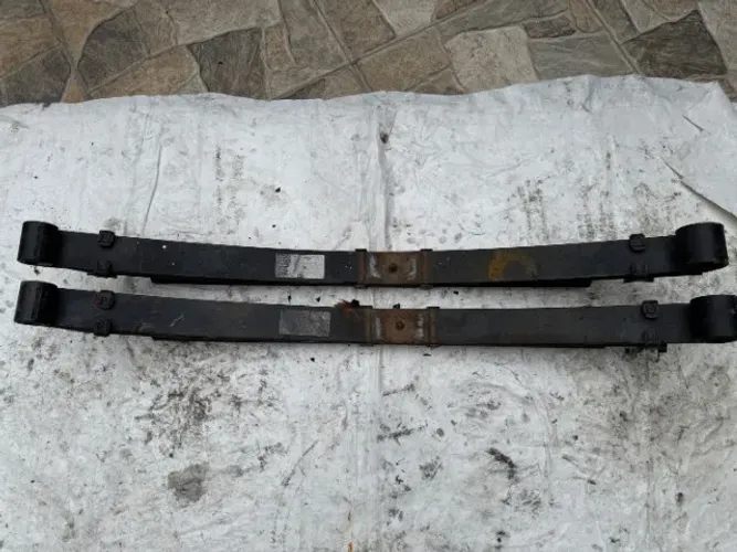 fecho molas traseira kia bongo 2,5/8v/16v original (par)