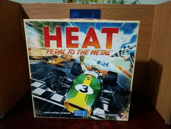Jogo de Tabuleiro(Board Game) - Heat: Pedal to the Metal - Galápagos