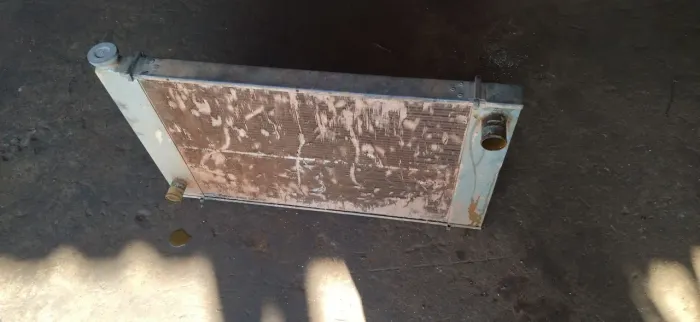 Radiador de D20 usado