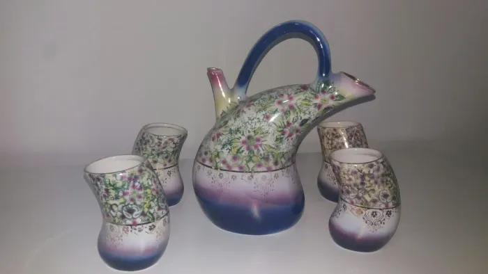 Conjunto de porcelana decorativo São Jose Pedreira
