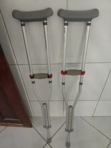 Muletas Axilares - Conforto e Segurança