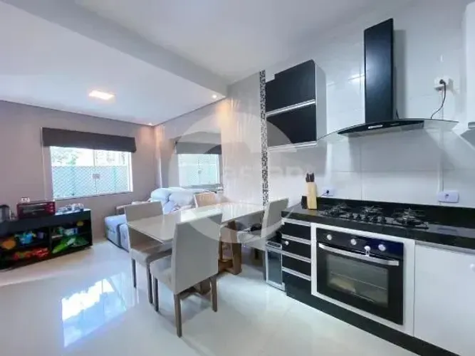 Casa em Condomínio em Vila Carrão