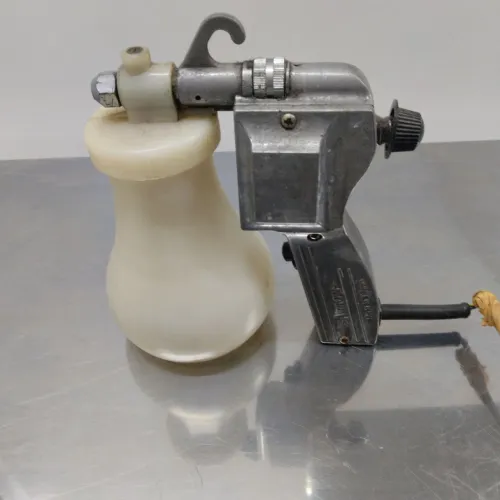 Pistola tira mamcha