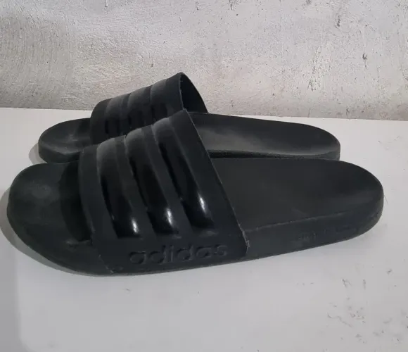 Chinelo Adidas Slide - Conforto e Estilo!