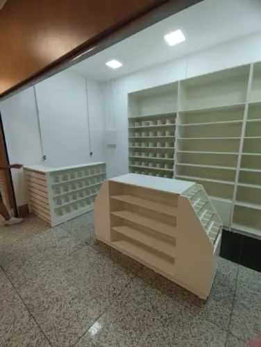 Montamos sua loja com moveis em MDF