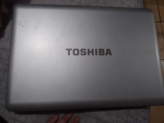 Notebook Toshiba - carcaça