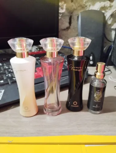 Frascos vazios de perfume, miniatura 