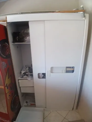 Guarda roupa infantil 