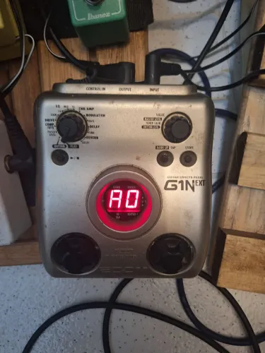 Pedal de Efeitos Zoom G1nEXT Guitar Effects