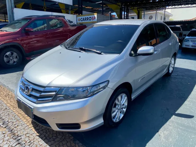 Honda City sedan Lx Automático 2013