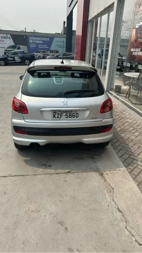 Peugeot 207 XS 1.6 Flex 16V 5P 2011