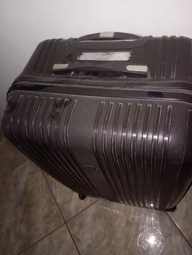 Mala de viagem novíssima Baggacio!!