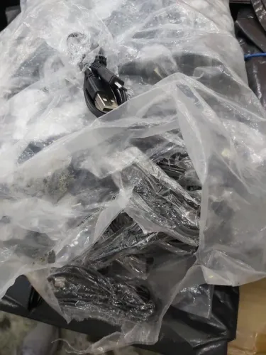 Queima de estoque: cabo V8 1M com embalagem individual