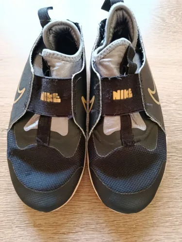Tênis Infantil Nike N.30 Conservado em Uberlândia 