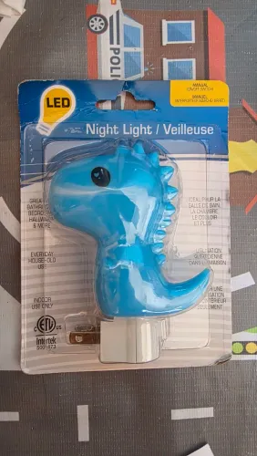 Luz tomada para quarto de bebê 