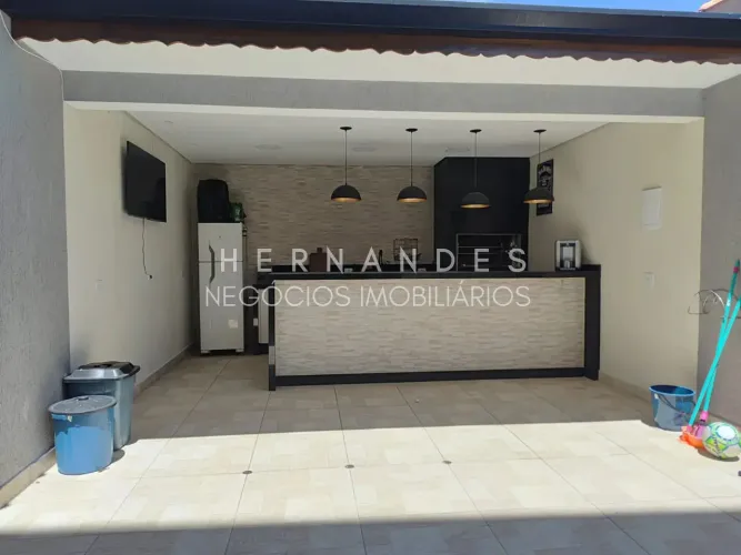 Imóvel de luxo no Jardim Rancho Alegre: Casa com 4 quartos, 1 suíte e 350m²