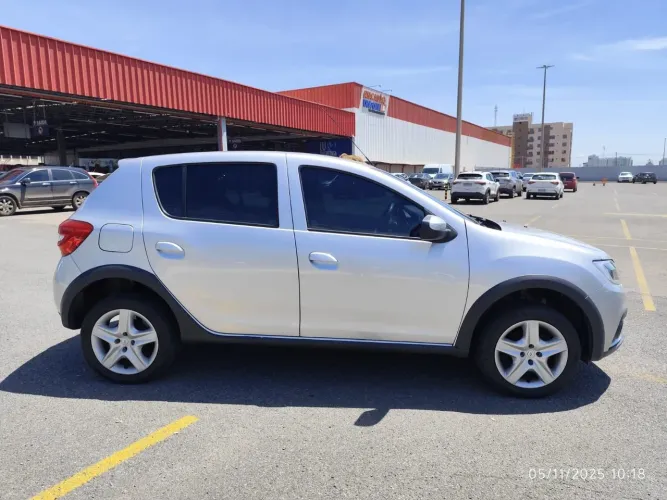 Renault Sandero Zen Flex 1.6 16V 5P Automático