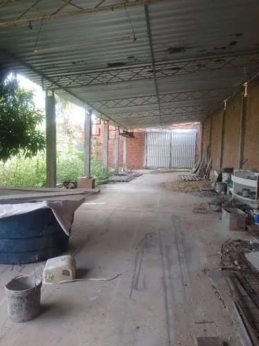 VENDO EXCELENTE GALPAO C/ ENTRADA P/ CAMINHÃO. TAM: 15X30. SAO GONÇALO. VALOR: 220.000