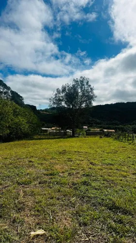 Itatiaiuçú - Chácara de 1243m² -  a 10 minutos da cachoeira Sete Quedas
