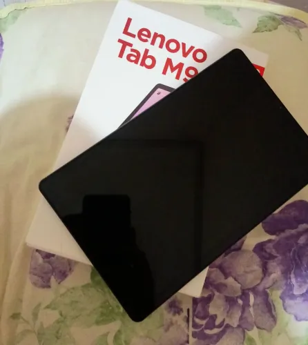Lenovo tab m9