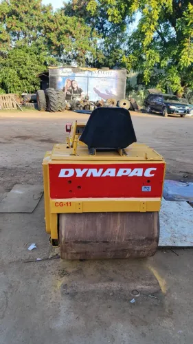 ROLO VIBRATÓRIO DYNAPAC MODELO CG11 