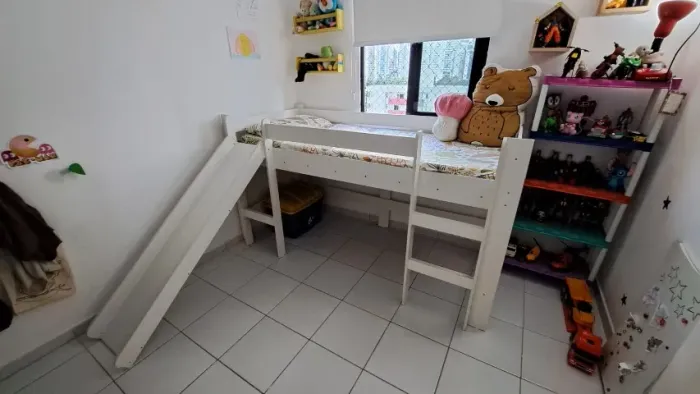 Cama Infantil Elevada com Escorregador - Branca