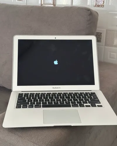 MacBook Air 13,3 - 2017