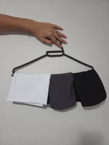 ?Kit 3 Tops Tube Basiquinhos - Branco, Cinza e Preto (Tomara que Caia)