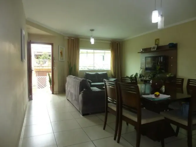 Sobrado com 236m², para locação na Vila Jerusalém - São Bernardo do Campo/SP