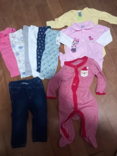 Lote menina 10 peças várias marcas tamanho 6/ 12 meses