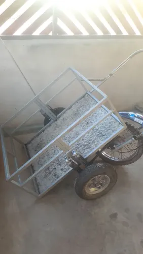 Vendo carrocinha pra moto