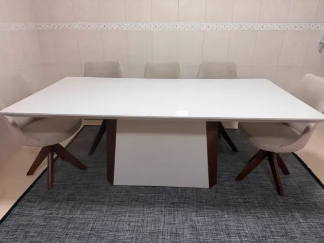 Mesa de Jantar 2.00 x 1.00 - Tampo de vidro Off White + 8 cadeiras giratórias