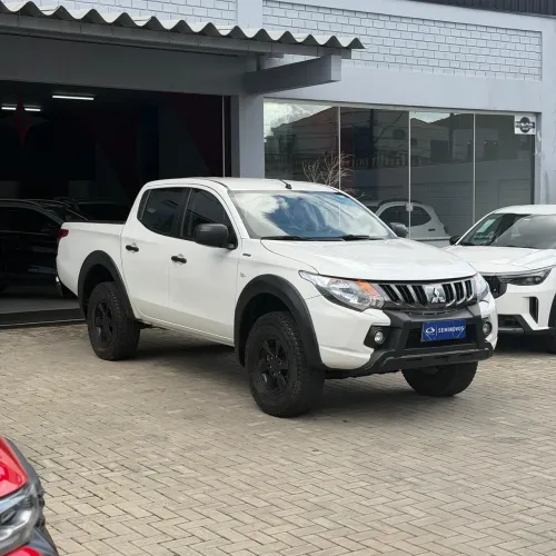 Mitsubishi L200 Tri. Outdo. GLS 2.4 CD 4X4 Die. AUT 2021