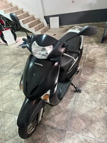 Vende-se Honda Lead 2014!!!