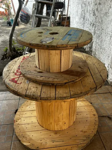 Carretel de madeira