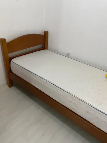 Cama solteiro madeira maciça