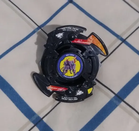 Beyblade Flash Leopard - Bakuten Shoot Beyblade, Takara Tomy