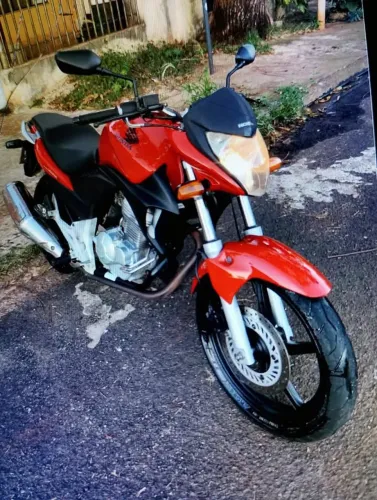 CB 300