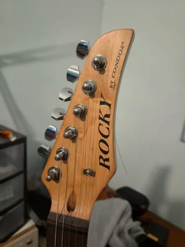 Guitarra Condor Rocky GX-10 Made in Korea (Anos 90/2000)
