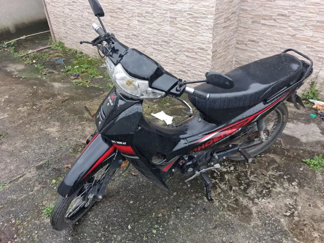Vendo moto Proenix Shineray