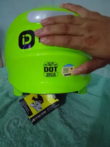 Capacete