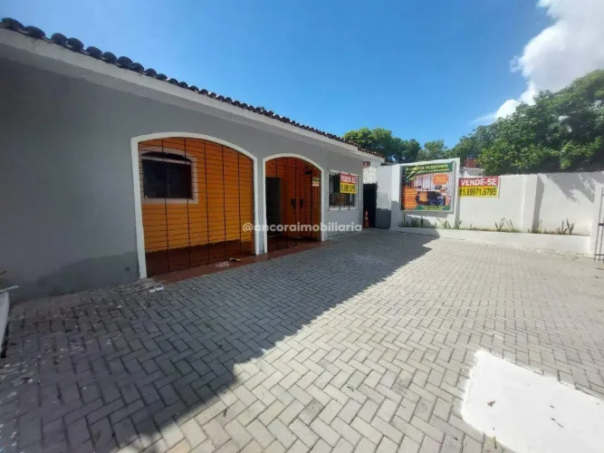 Casa Comercial à Venda em Santo Amaro | 318m² | Ideal para Clínica, Escritório, Curso ou E