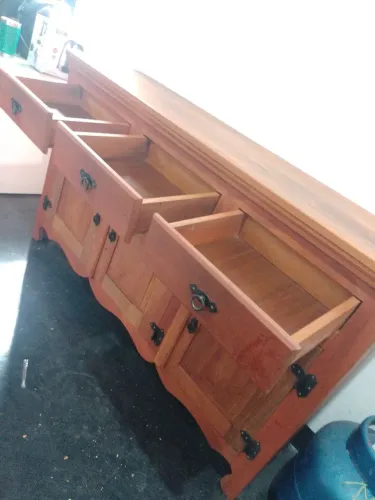 Armário peroba rosa 3 portas