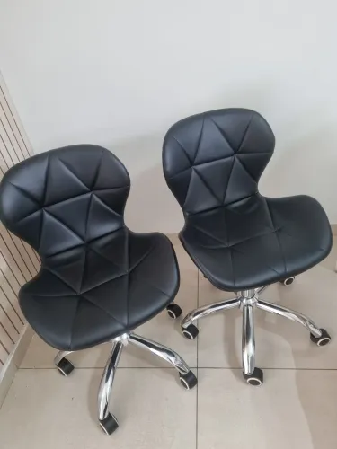 Cadeira de rodinhas