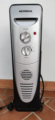 Aquecedor a óleo Mondial A-06 110v