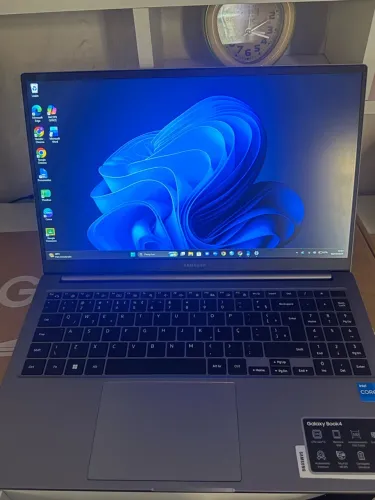 Notebook Samsung Galaxy book 4